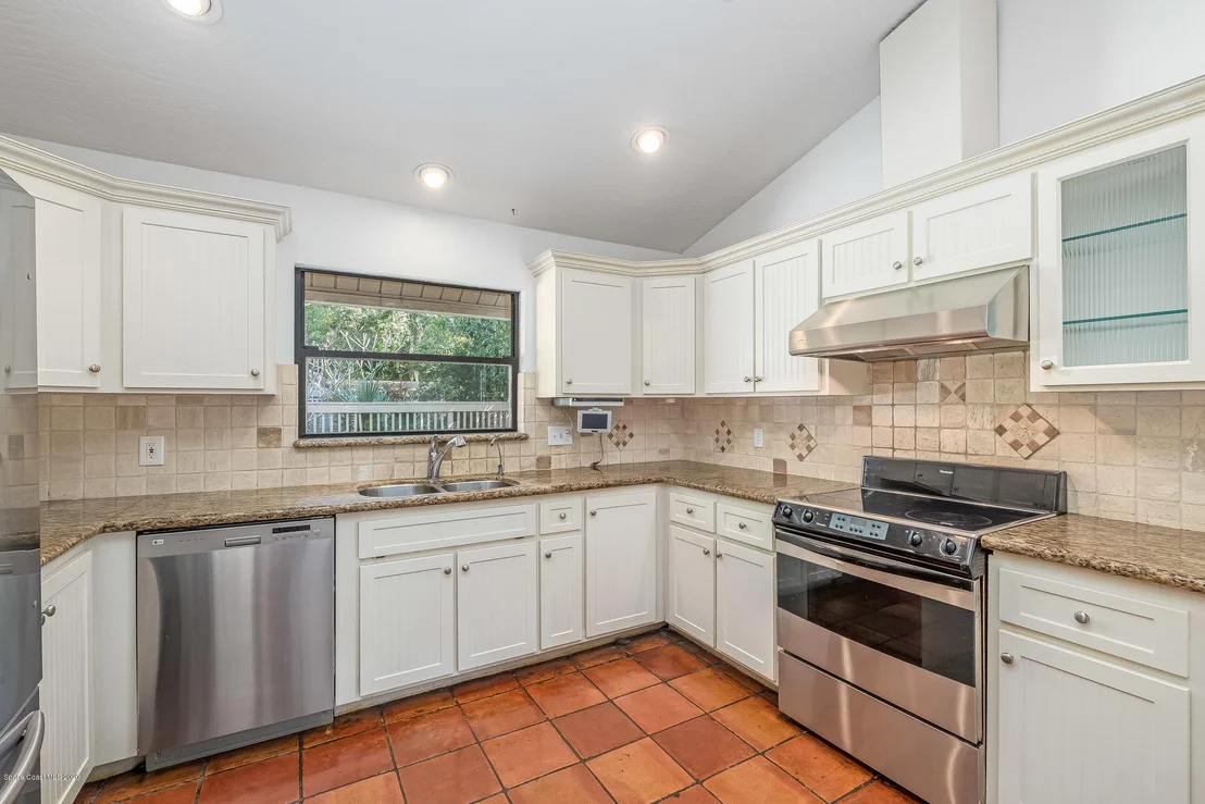 Photo of 116 Seagrape Road
