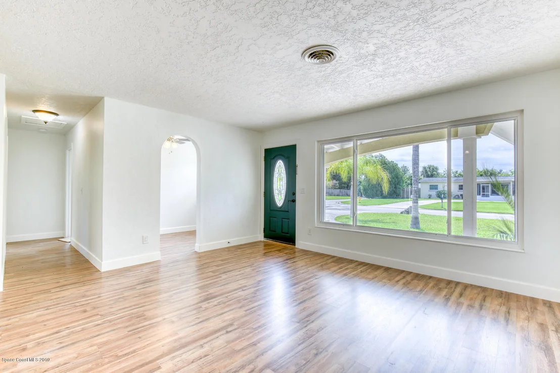 Photo of 2821 Shepard Drive
