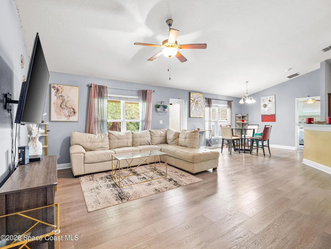 Photo of 256 Eckert Street SE