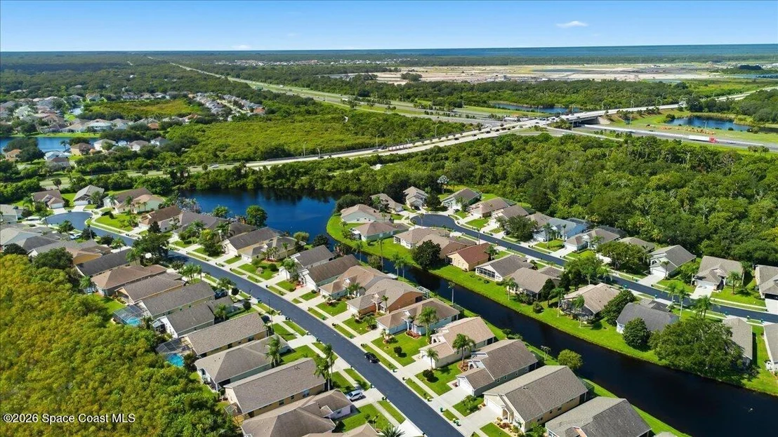 Photo of 4570 Portage Trail