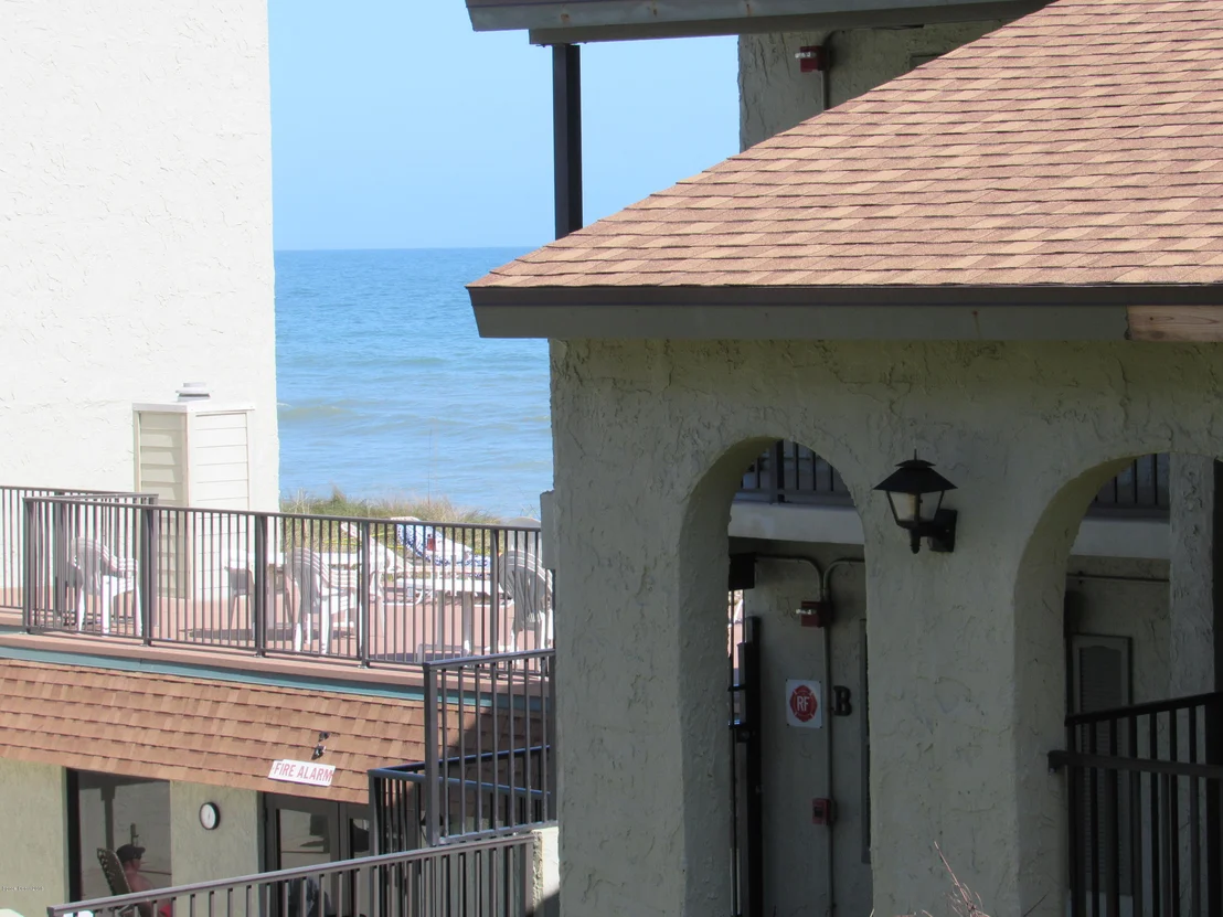 Photo of Unit D208 at 199 Highway A1a