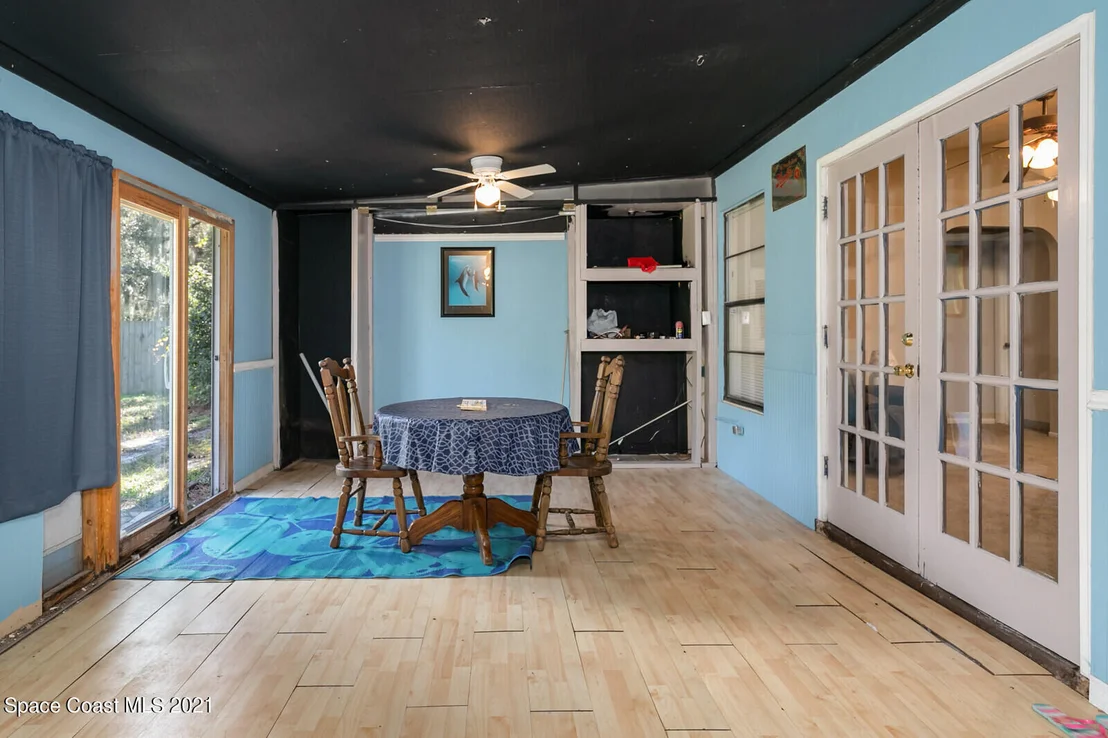 Photo of 2824 School Drive NE
