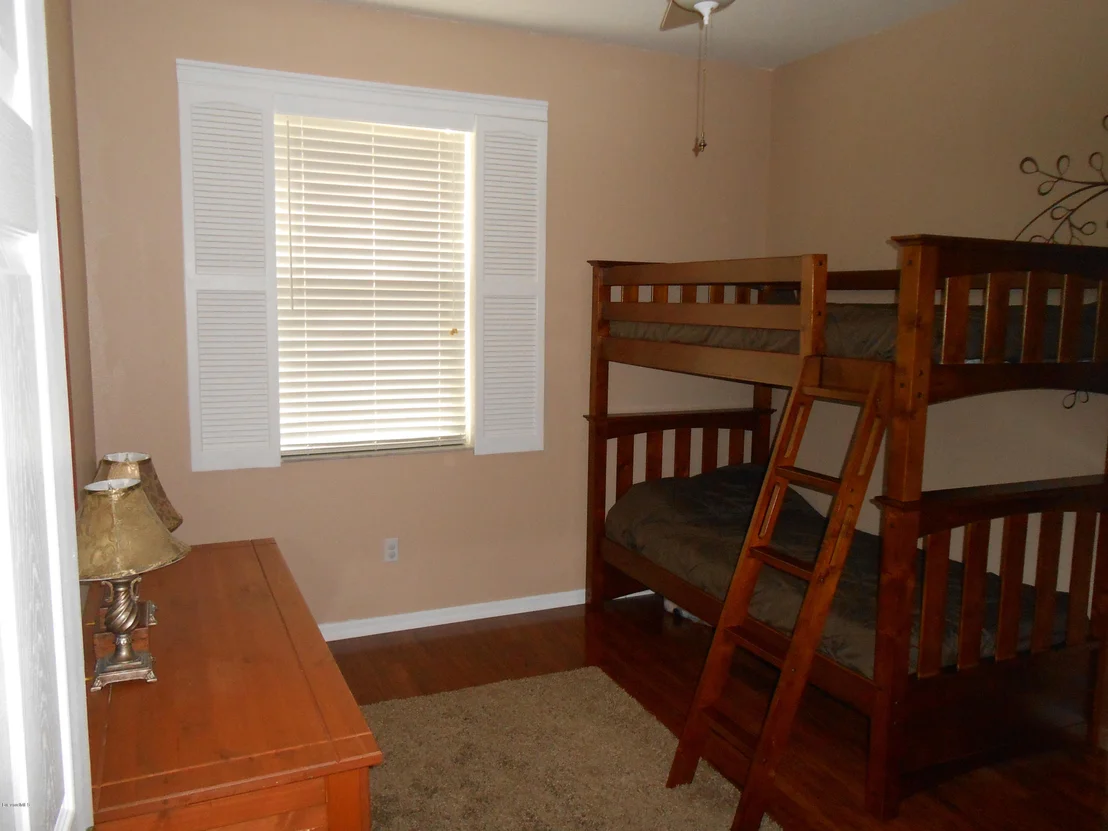Photo of 4531 Portage Trail