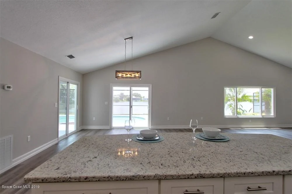 Photo of 2090 Lionel Drive