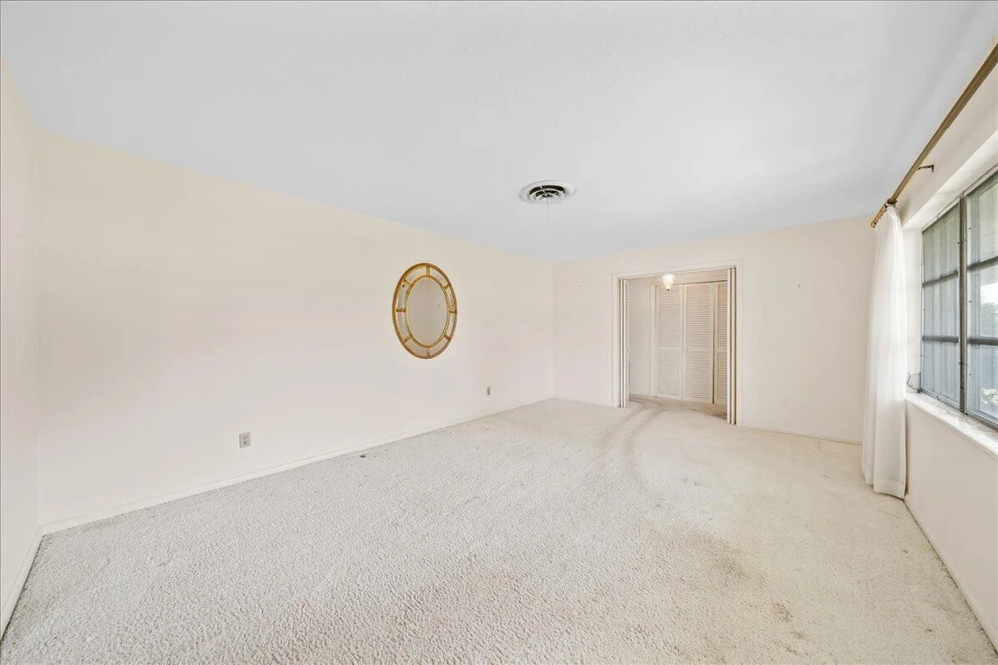 Photo of 550 Seabreeze Drive