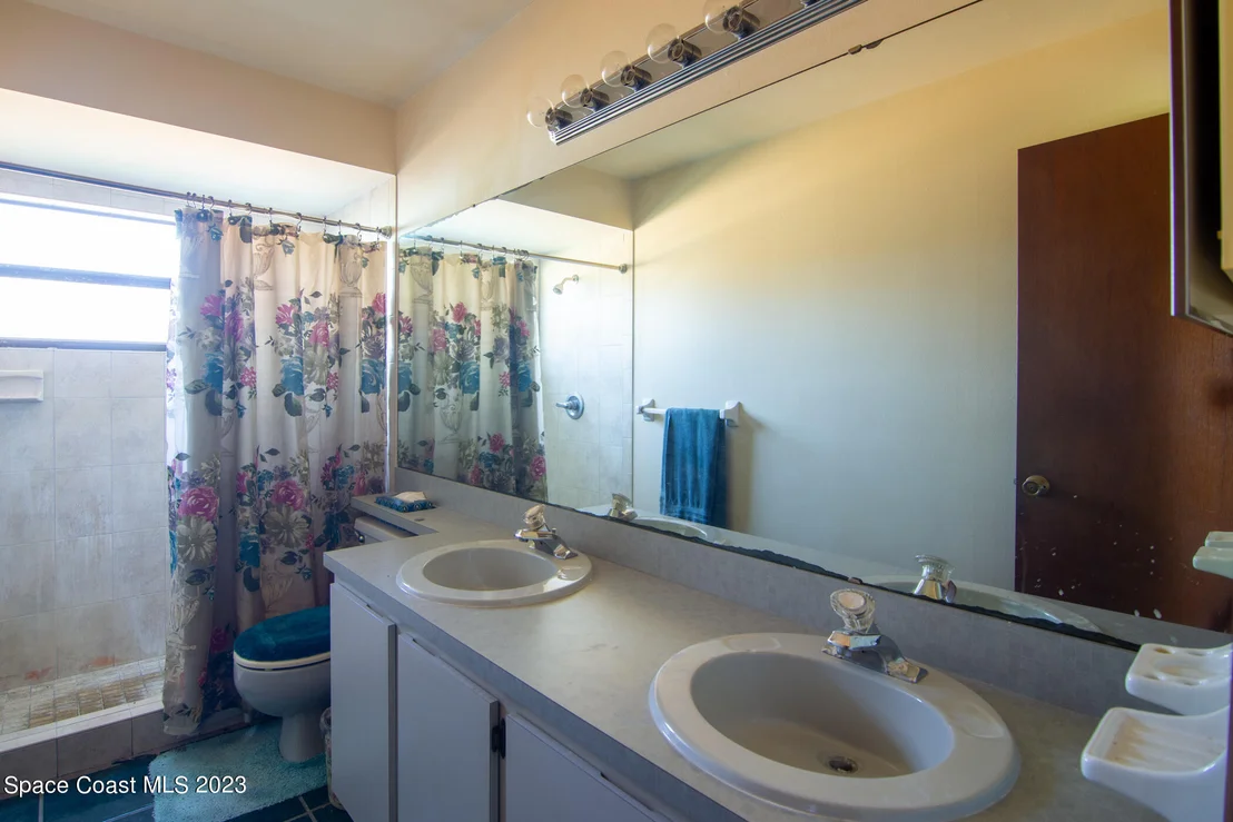 Photo of 1816 Clover Circle