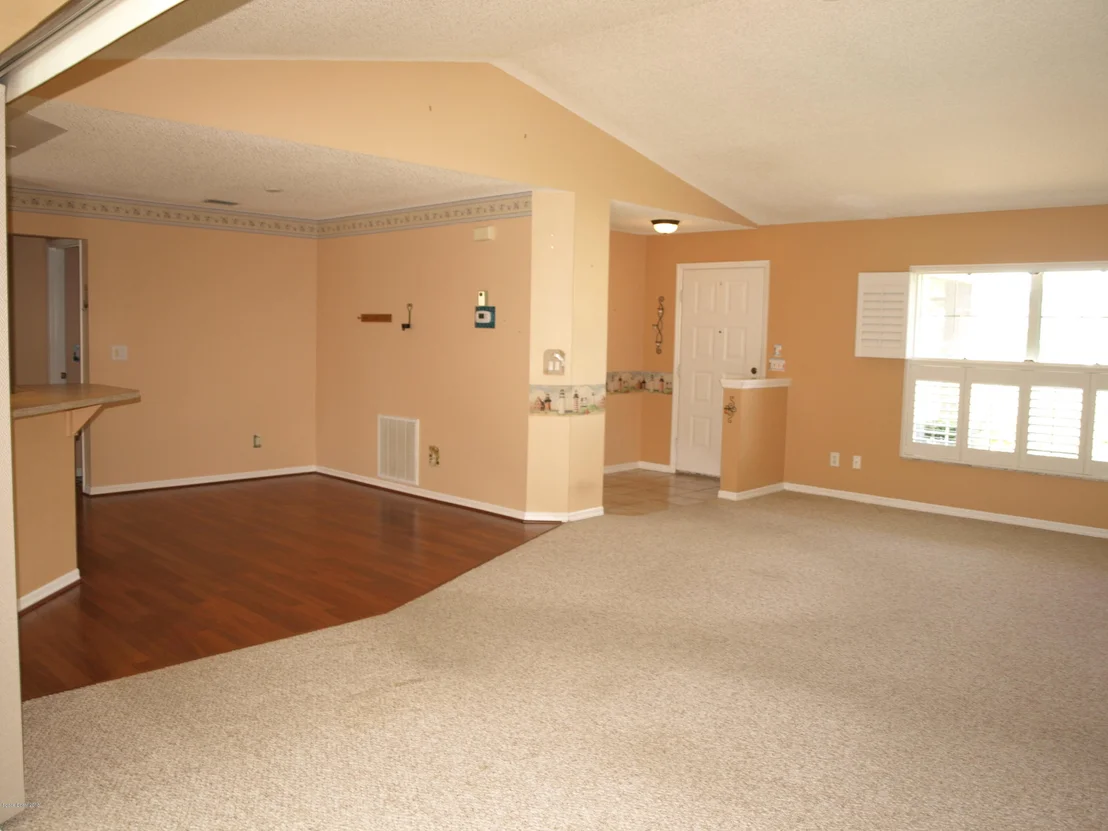 Photo of 283 Twin Lakes Road