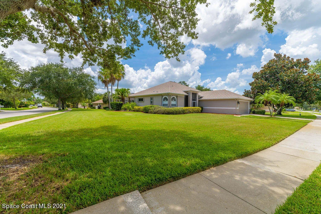 Photo of 779 Thrasher Drive