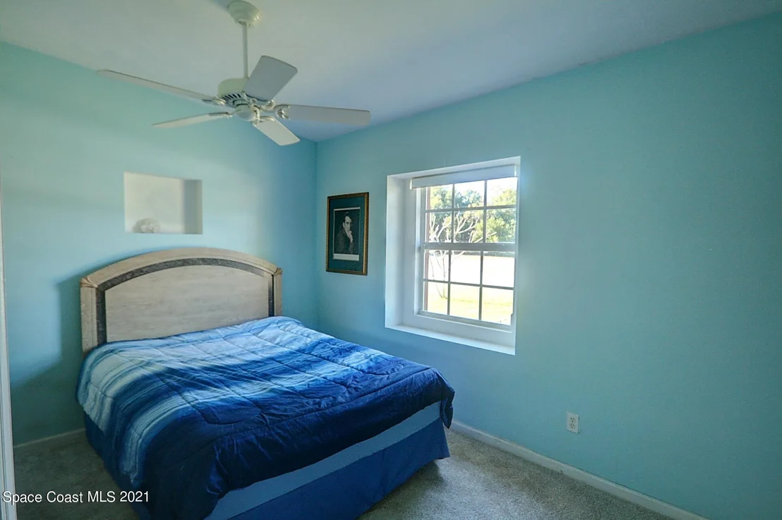 Photo of 1833 Mosswood Drive