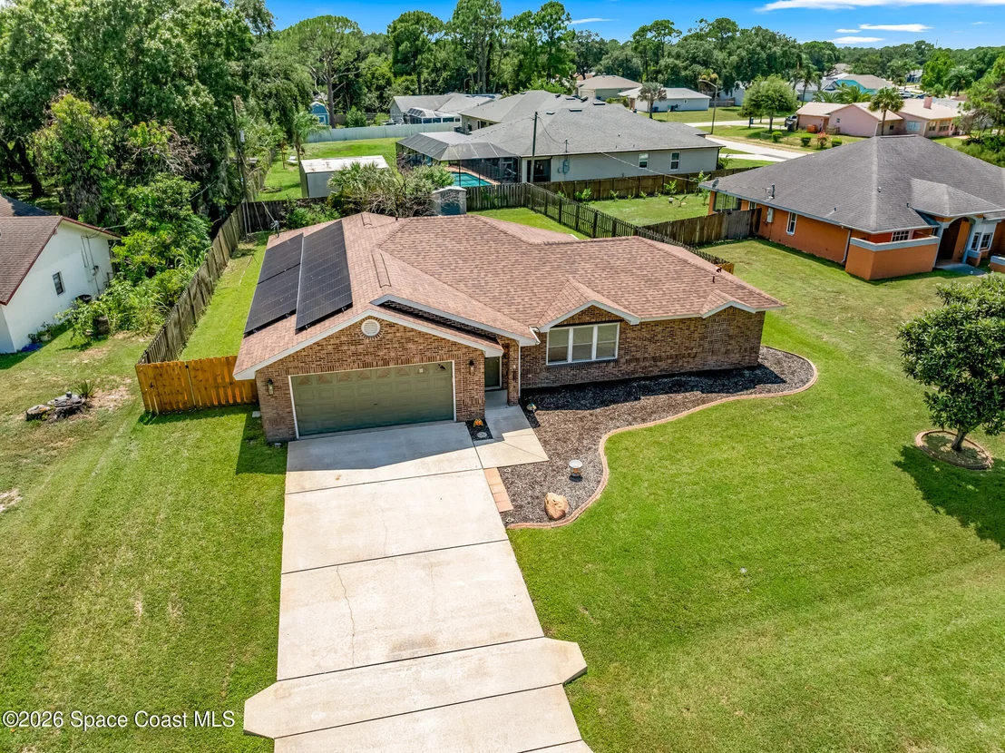 Photo of 606 Seven Gables Circle SE