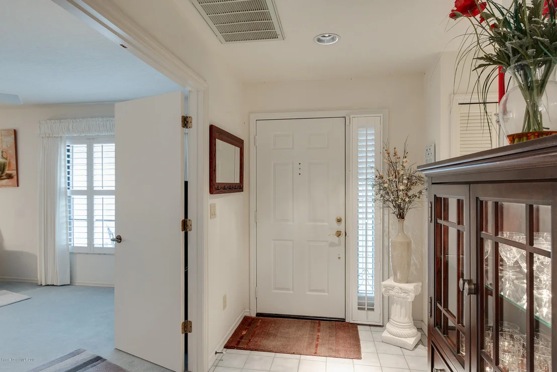 Photo of 906 Ridge Lake Drive