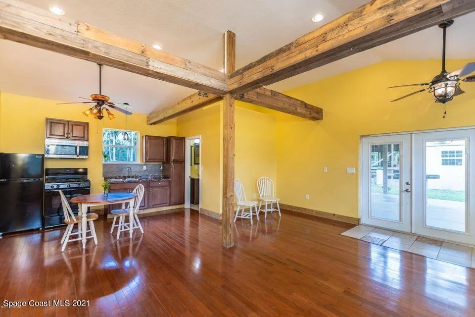 Photo of 6580 State Road 46