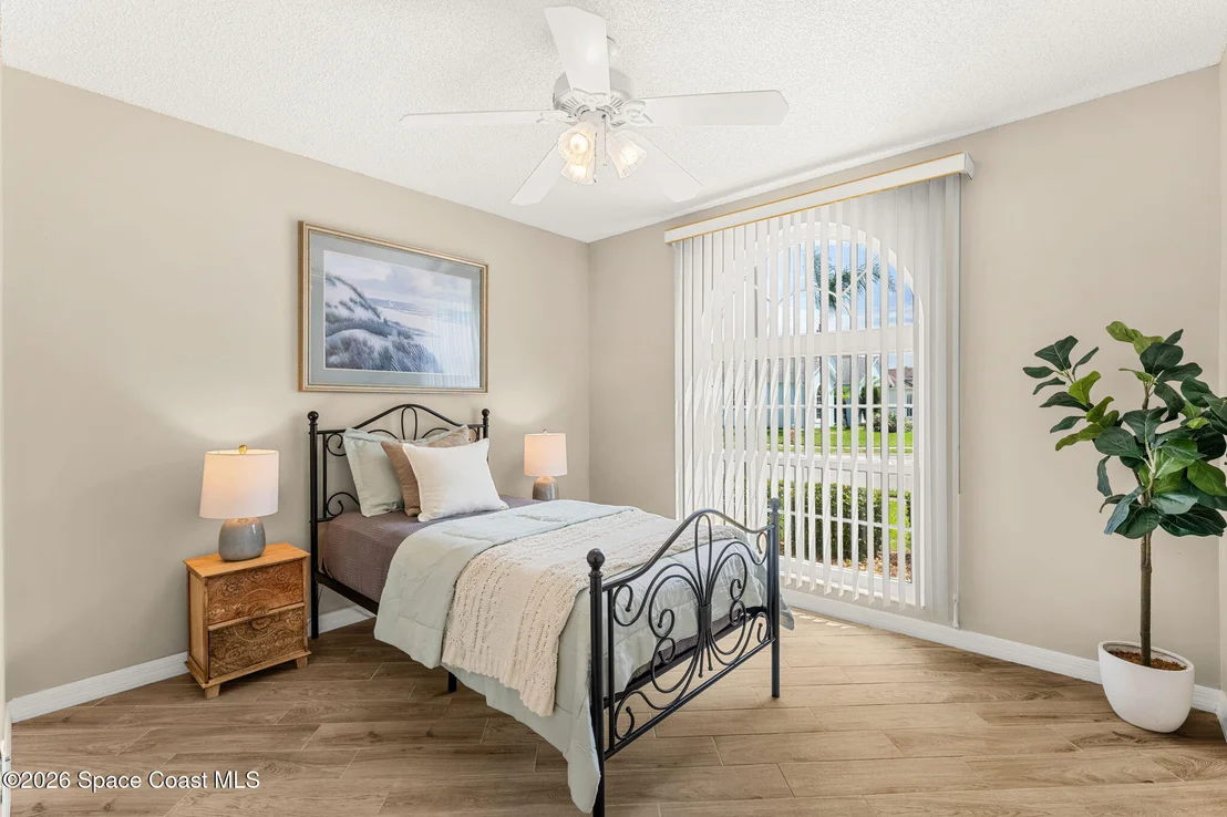 Photo of 992 Shaw Circle