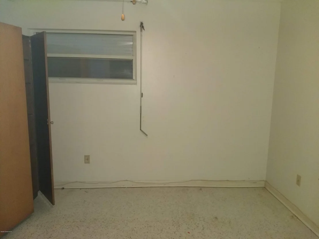 Photo of 800 Edwards Street NE