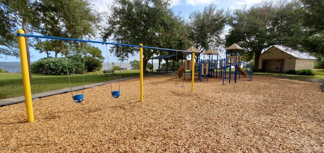 Photo of 698 Aloha Avenue