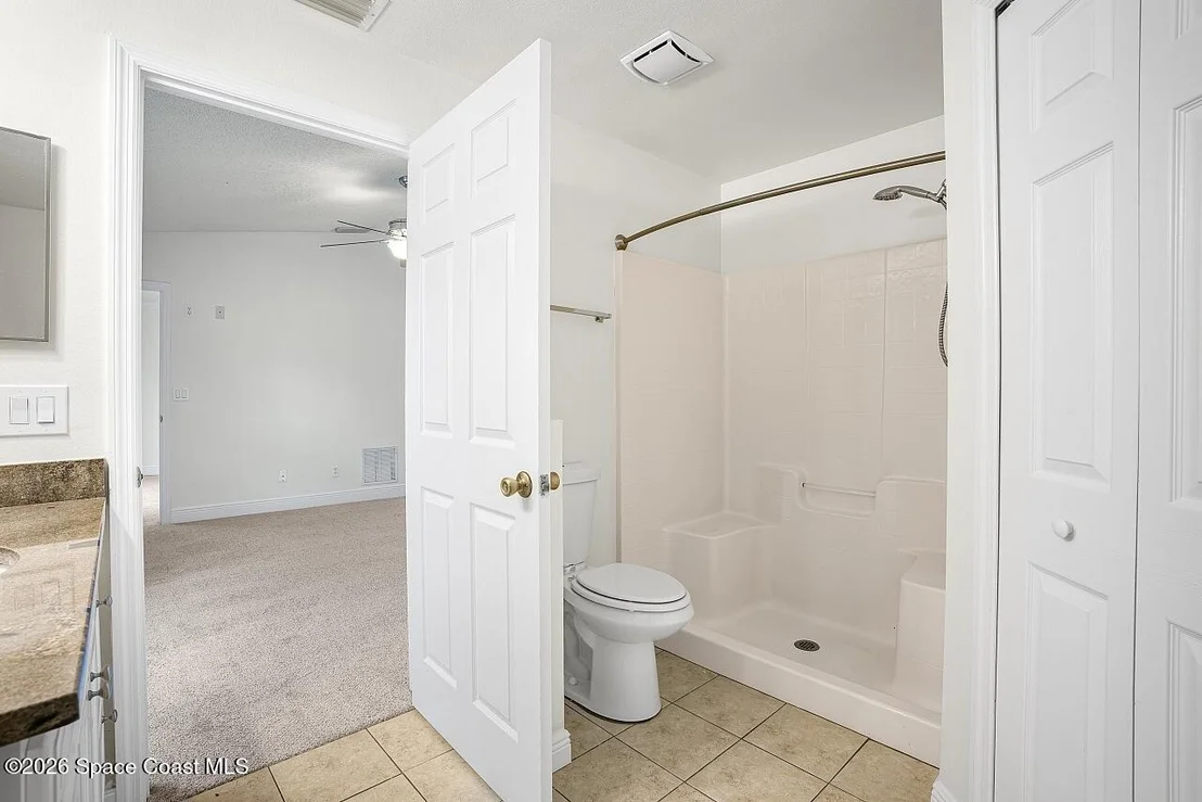 Photo of 966 E 13th Square