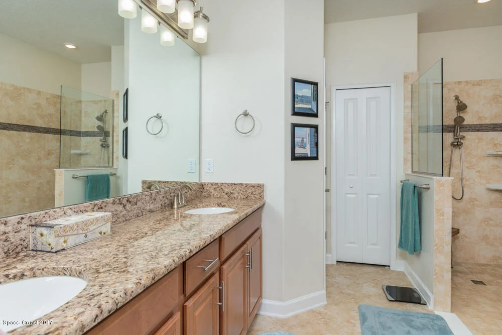Photo of 6877 Toland Drive