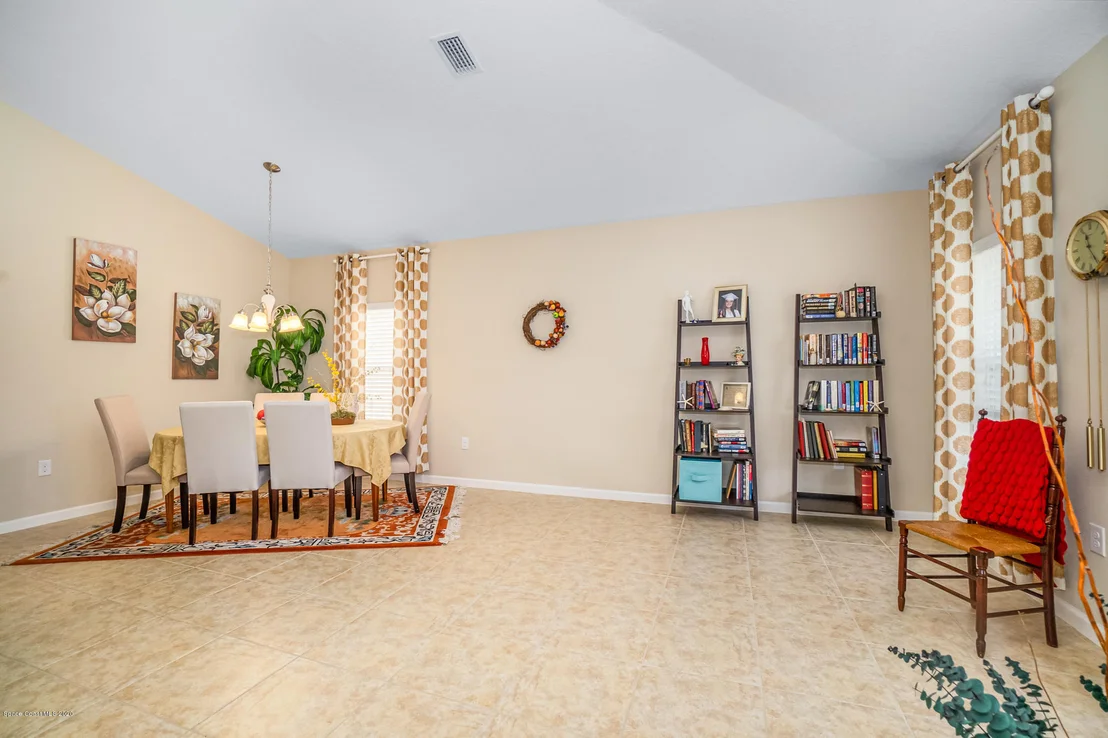 Photo of 5250 Extravagant Court