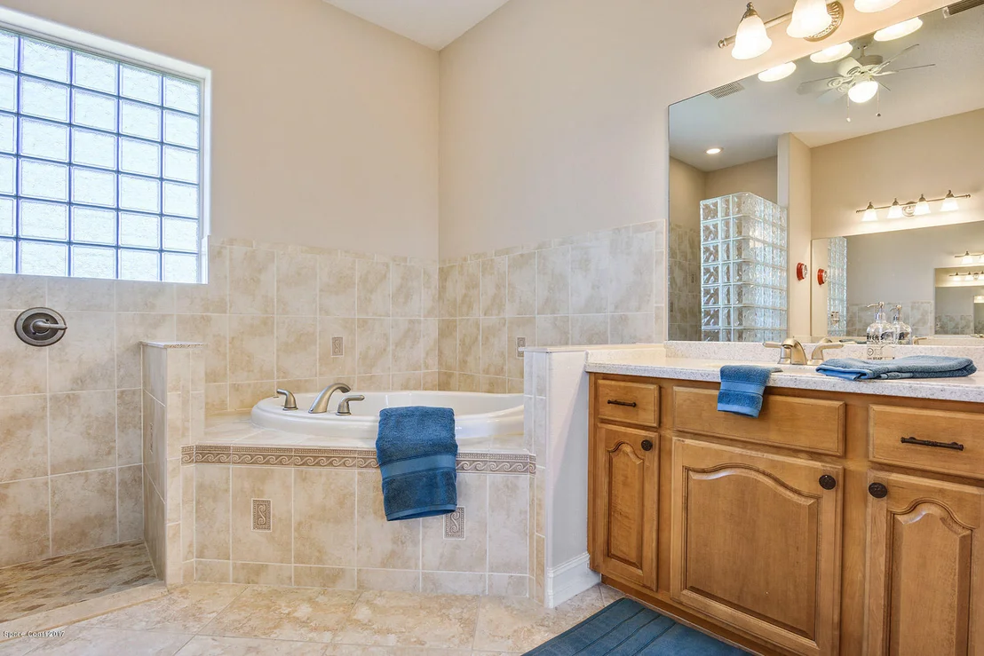 Photo of 1572 Nome Lane