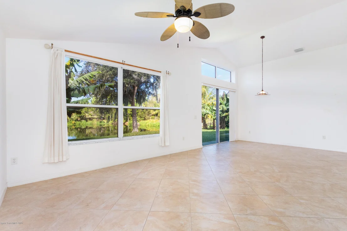 Photo of 725 Sedgewood Circle