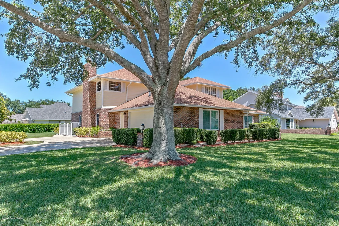 Photo of 685 Woodbridge Drive