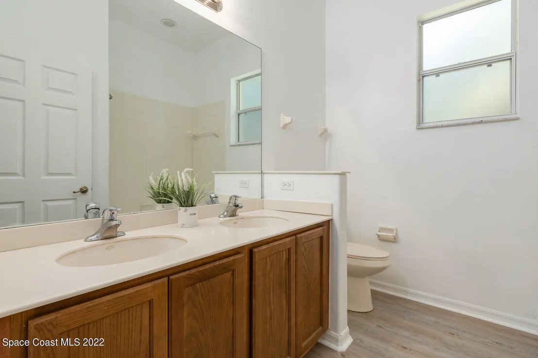 Photo of 2670 Washington Street