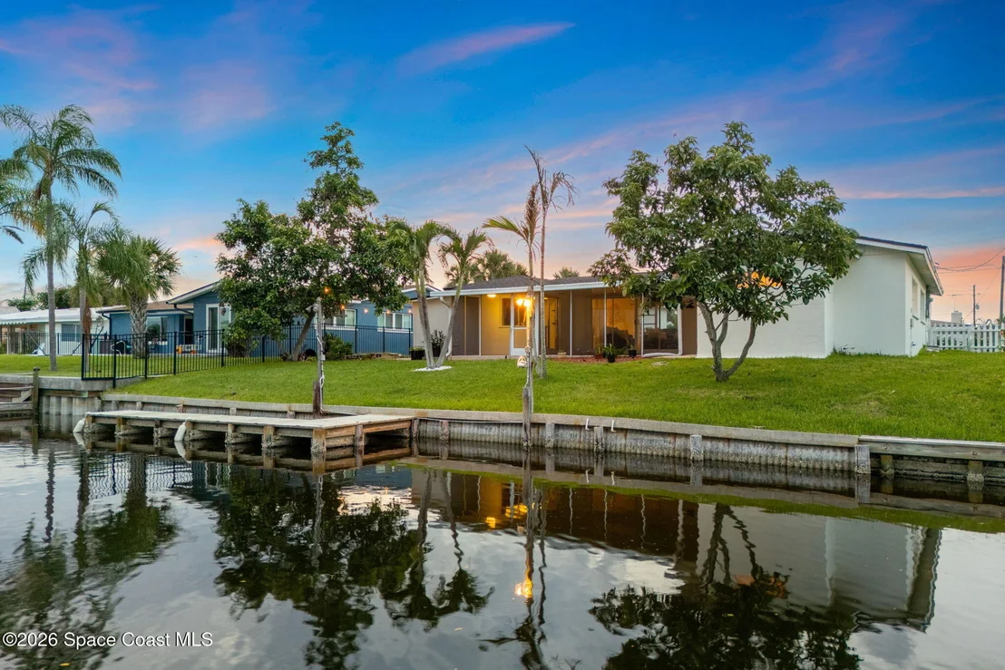 Photo of 462 Sandpiper Drive