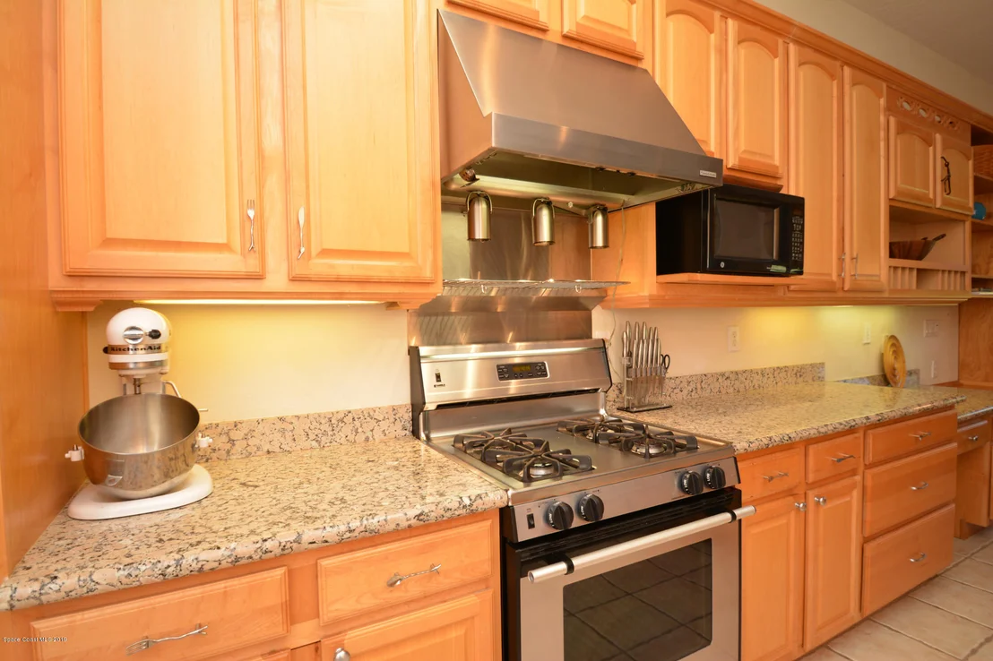 Photo of 865 Suntree Woods Drive