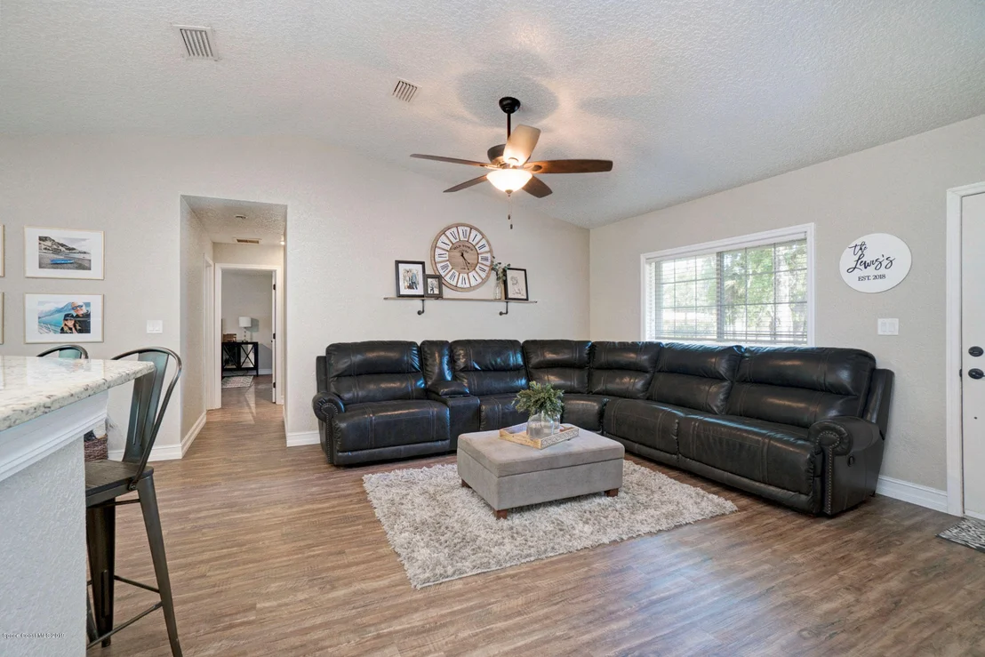 Photo of 3300 Parrish Road