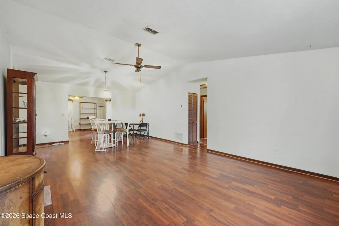 Photo of 5410 Holden Road