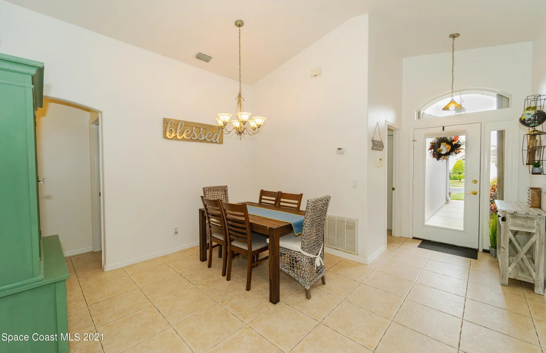 Photo of 2100 Spring Creek Circle NE