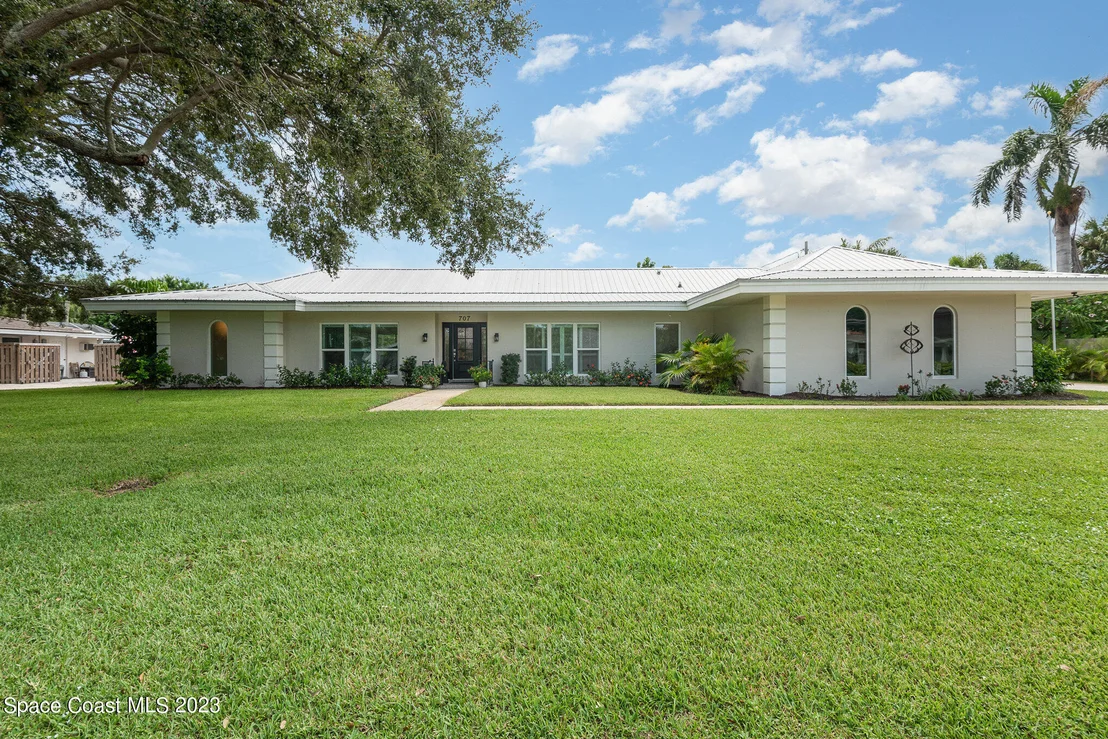 Photo of 707 Hibiscus Trail