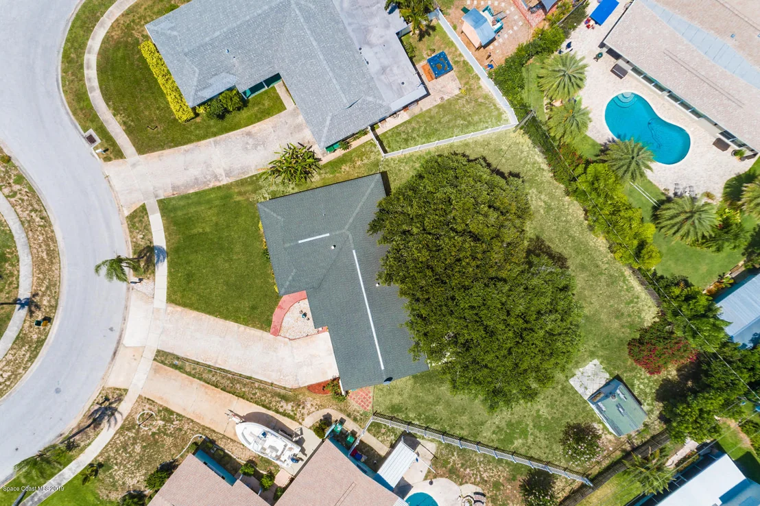 Photo of 933 Bluewater Drive