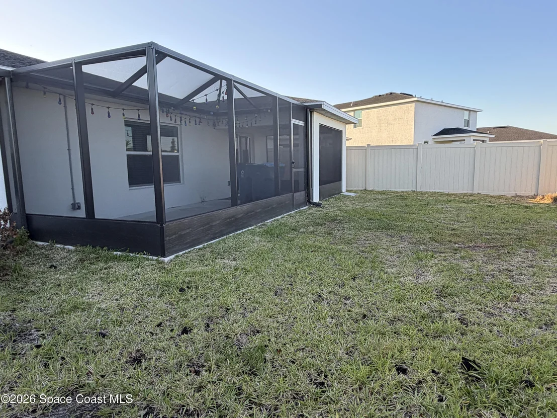 Photo of 675 Dockside Drive SW