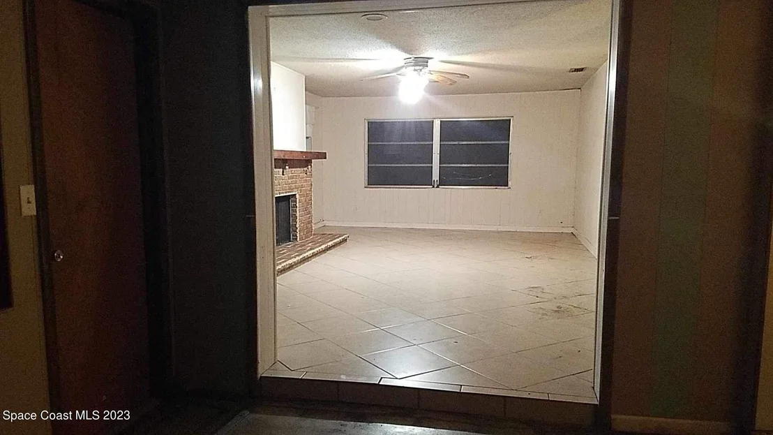 Photo of 3368 Elder Street