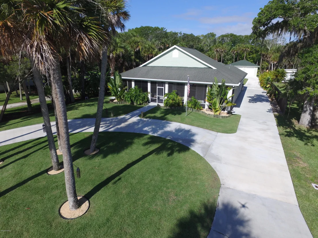 Photo of 3745 Indian River Drive N