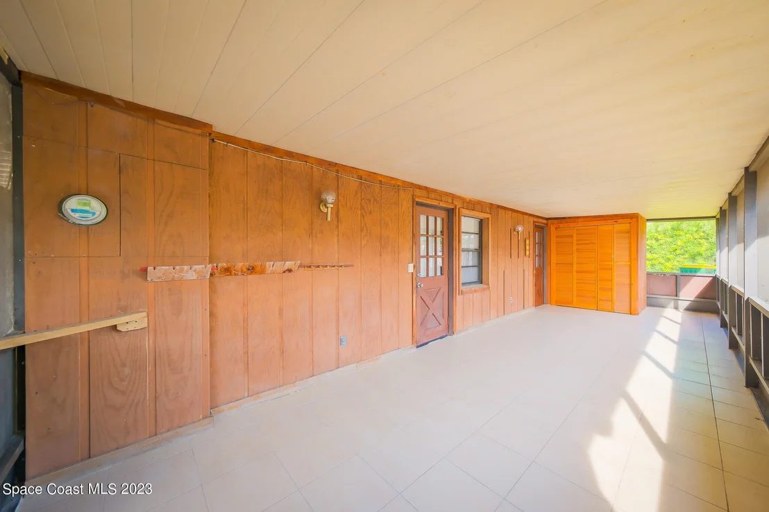 Photo of 1529 Mac Arthur Lane