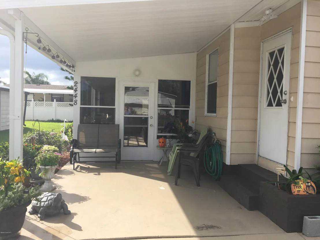 Photo of 2448 Coconut Palm Drive NE