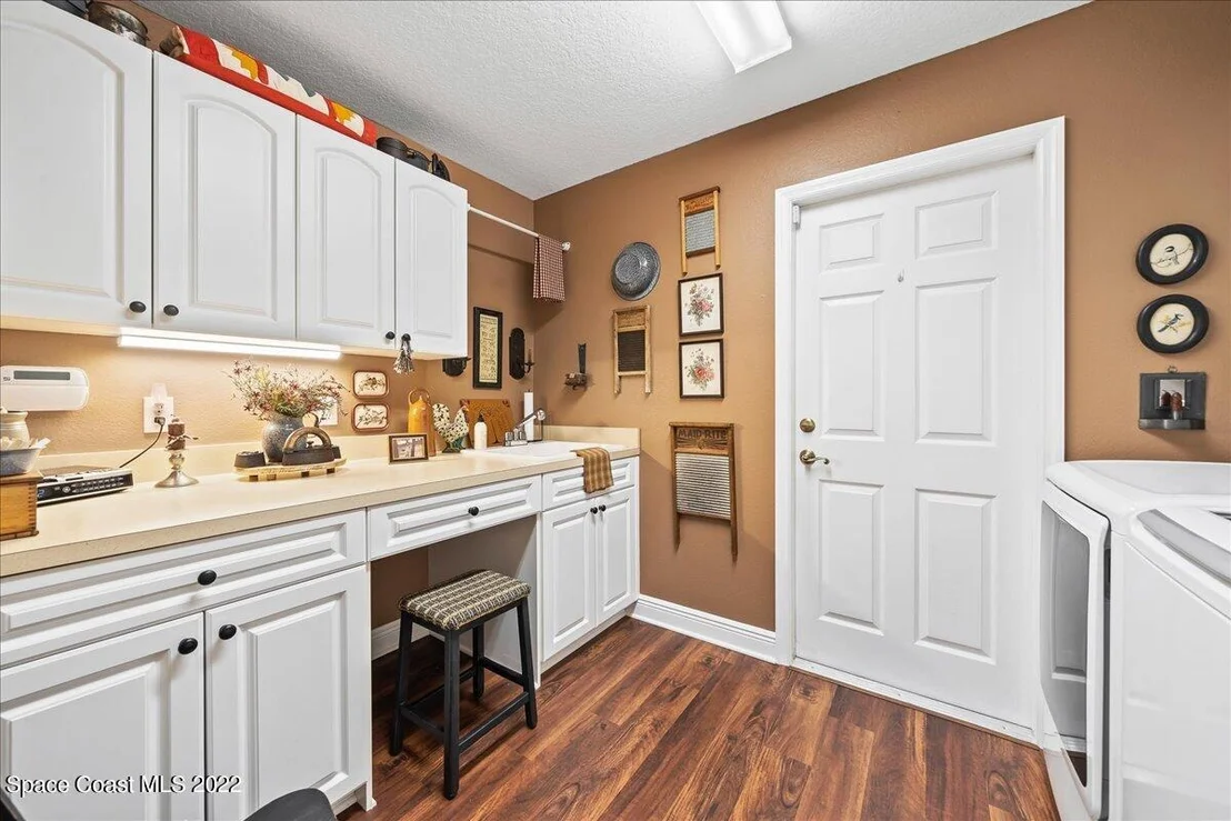 Photo of 2372 Woodfield Circle