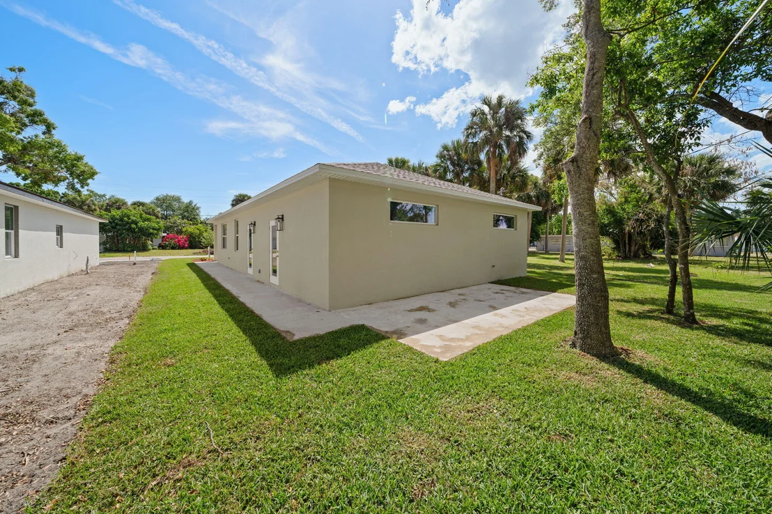 Photo of 1758 Academy Drive