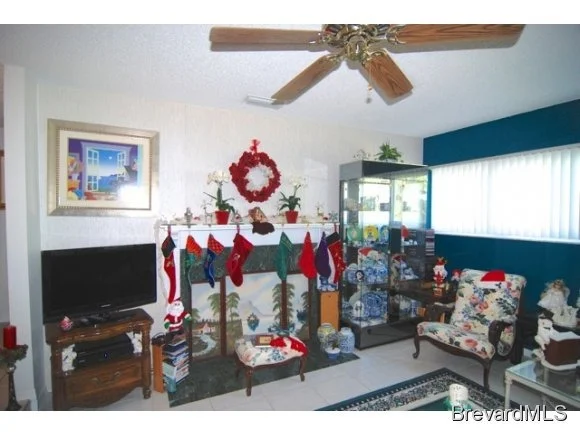 Photo of 2461 NE Fallon