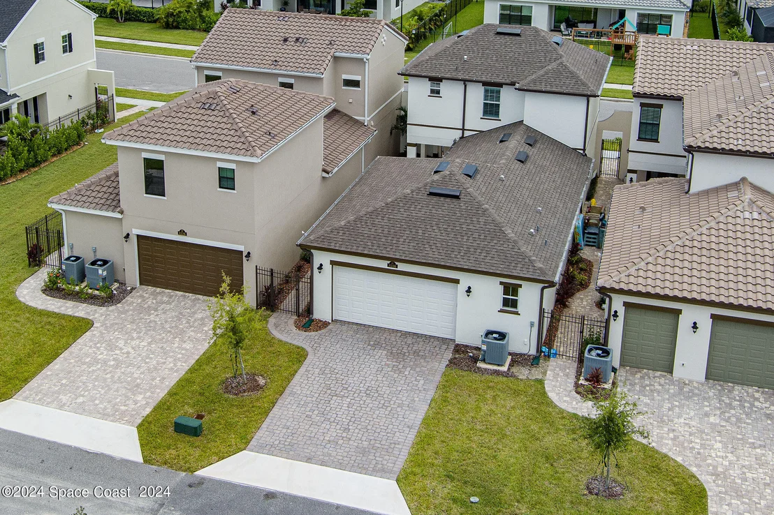 Photo of 8536 Lyside Drive