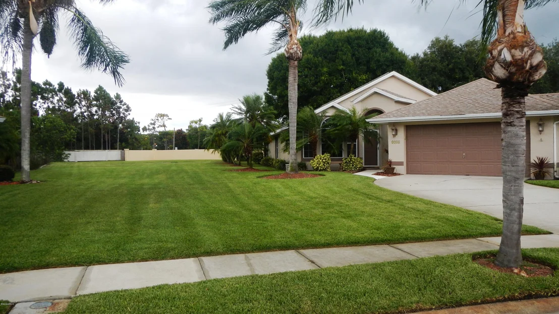 Photo of 3914 Saint Armens Circle