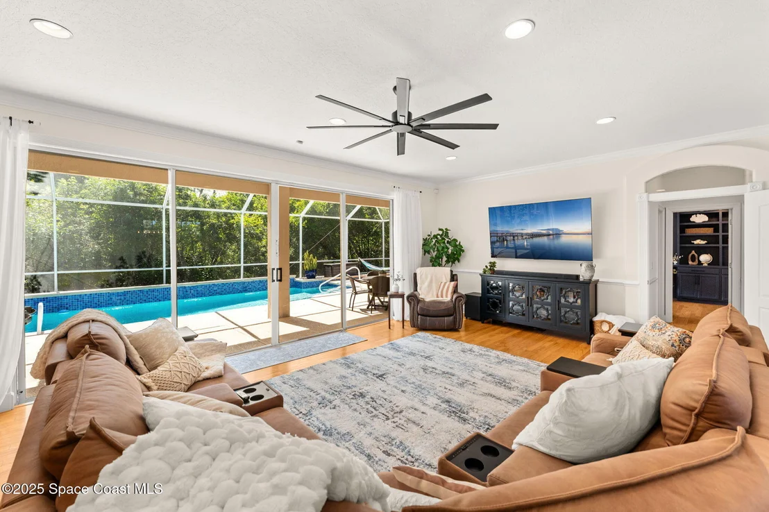 Photo of 250 Baytree Drive