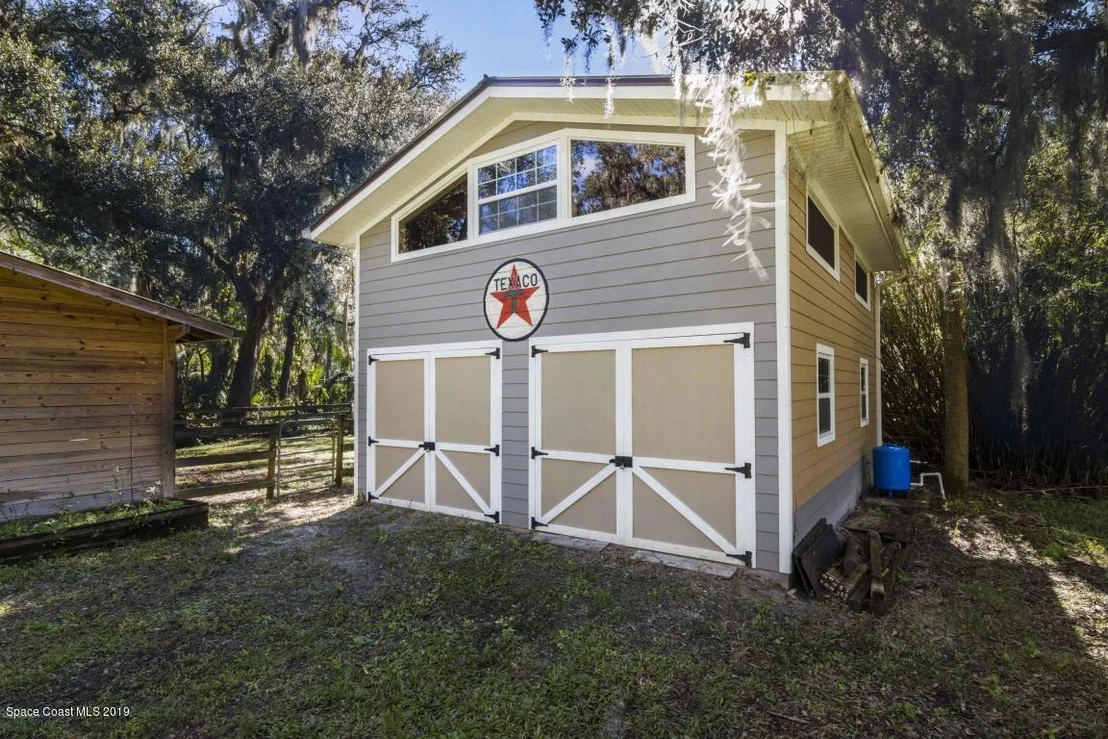 Photo of 3795 Oak Lane
