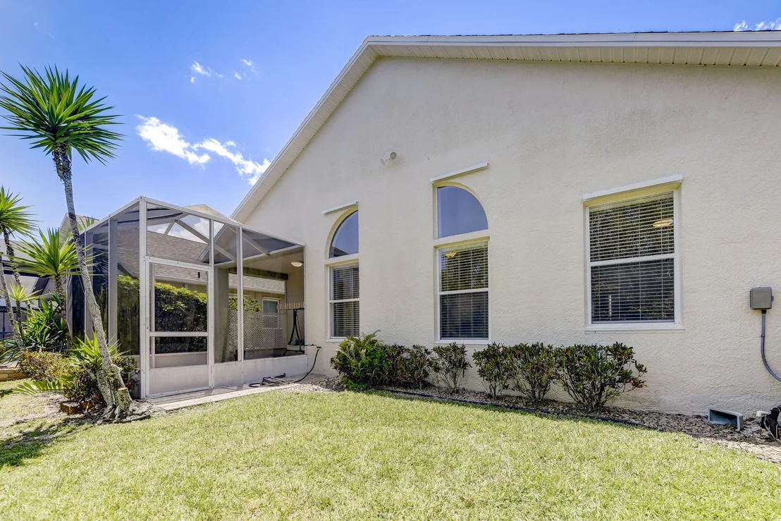Photo of 4621 Portage Trail