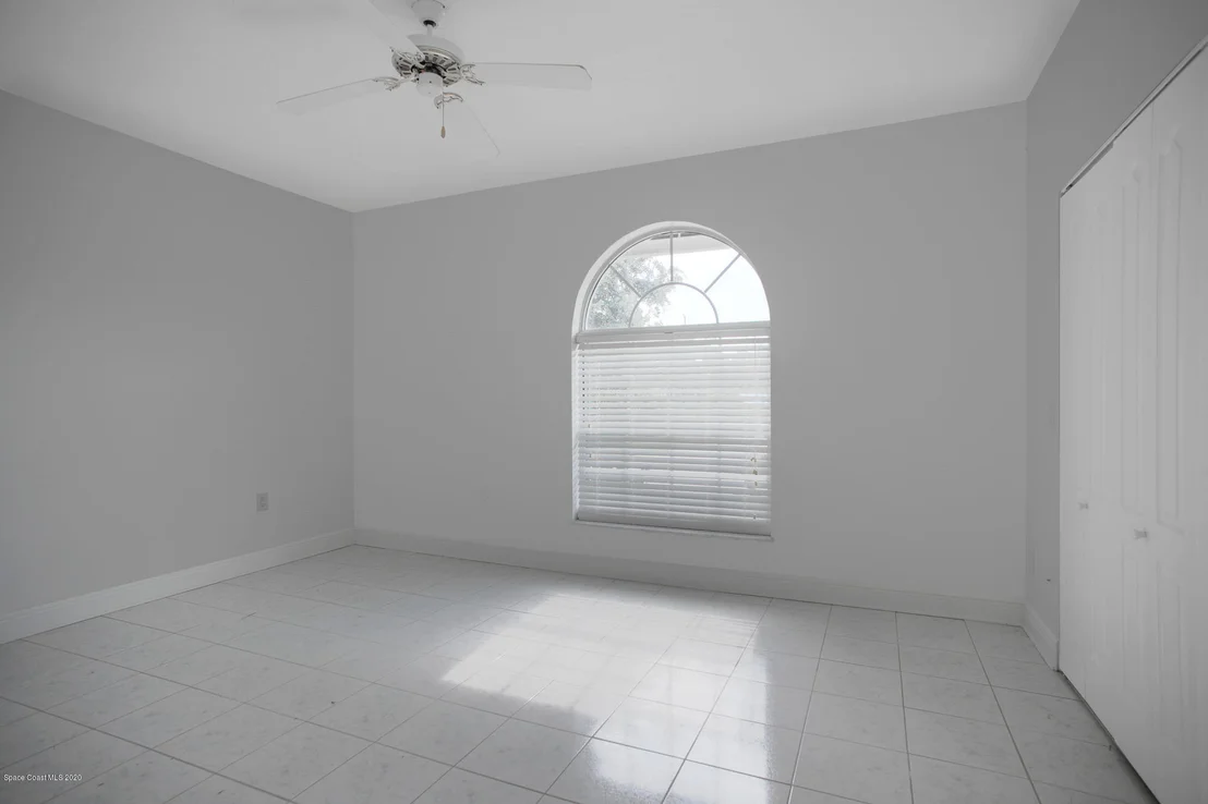 Photo of 1645 Shuckers Point
