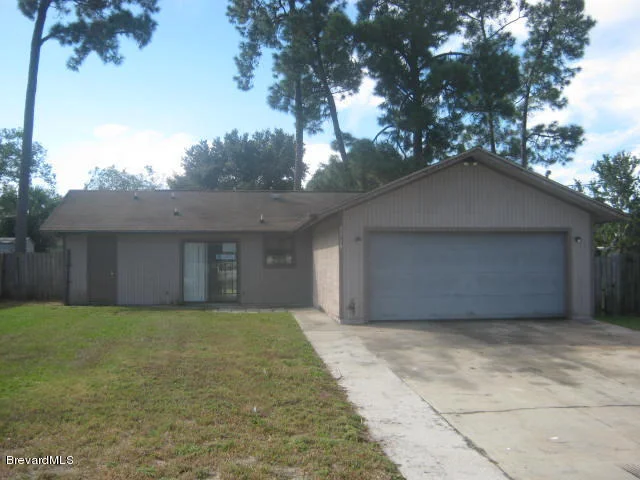 Photo of 5715 Fairbridge Street