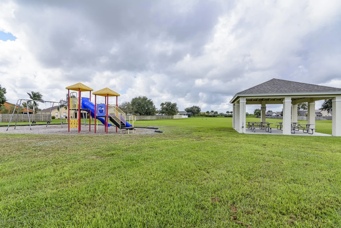 Photo of 752 Lake George Drive