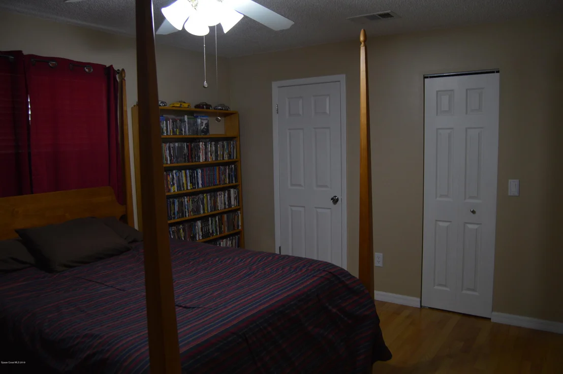 Photo of 501 Ford Circle W